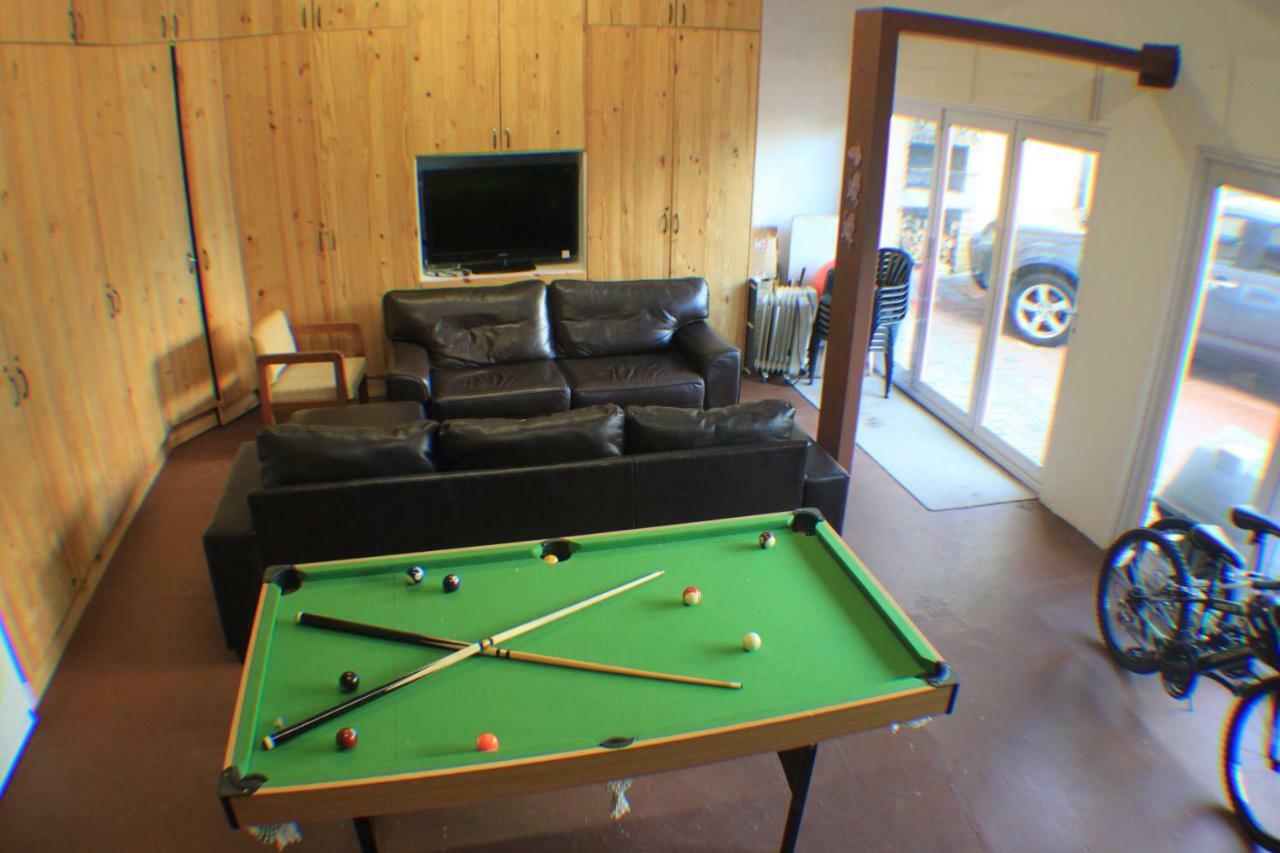Charming In Bowl, Close Enough To The Action But Peaceful And Quiet. Guest house