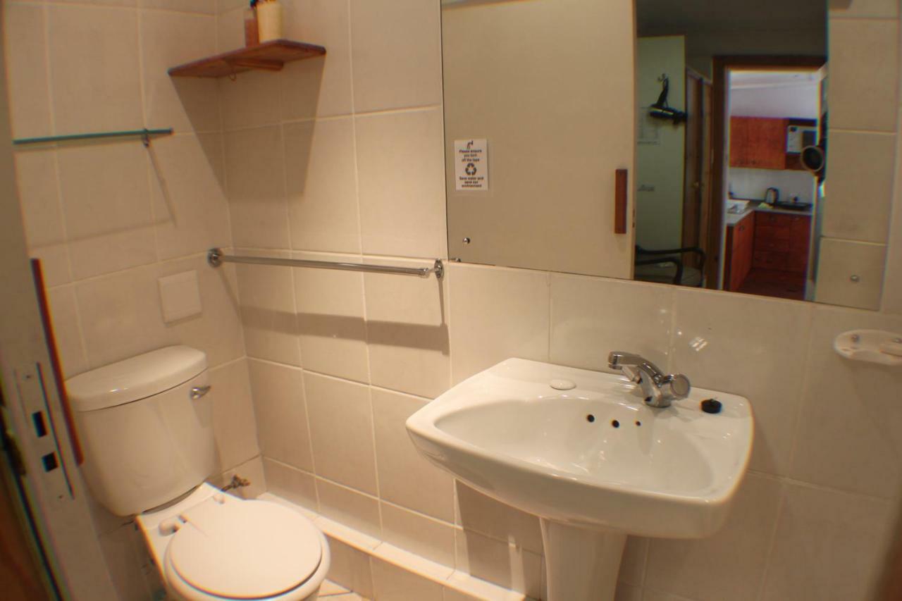 Guest house Charming In Bowl, Close Enough To The Action But Peaceful And Quiet.